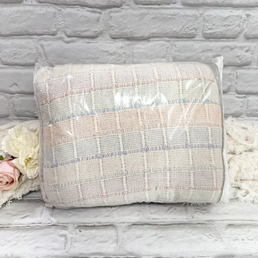 Vtg Sears Crown Craft Hampshire Queen Bedspread Waffle Weave Ivory Pastel Fringe